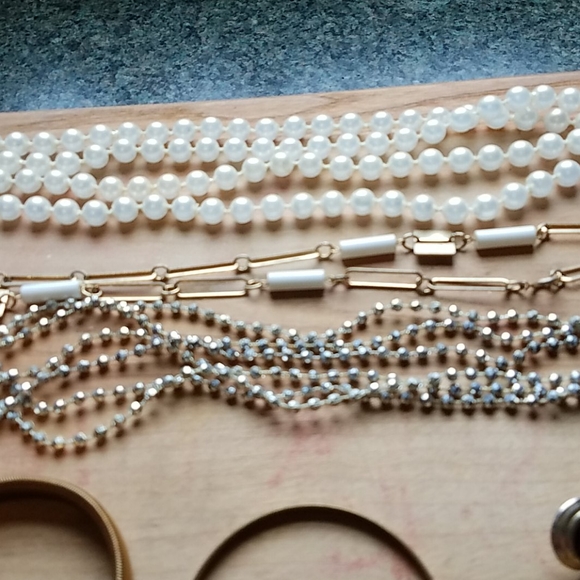 Basket With Jewelry Vintage - Picture 5 of 8